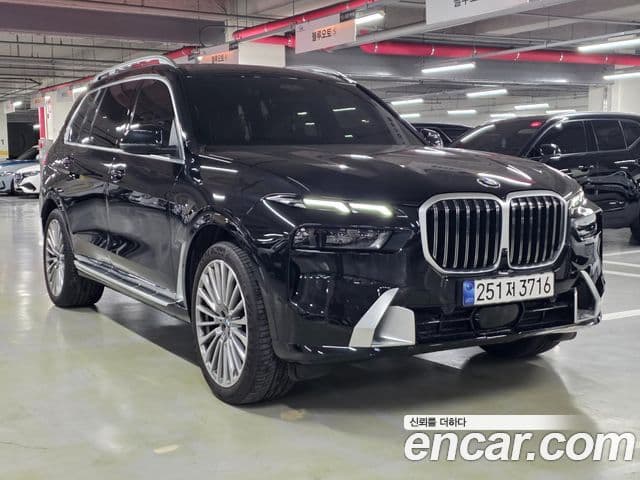 BMW X7 (G07) xDrive 40i Design Pure Excellence 6인승, 2024 3