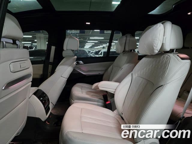 BMW X7 (G07) xDrive 40i Design Pure Excellence 6인승, 2024 10
