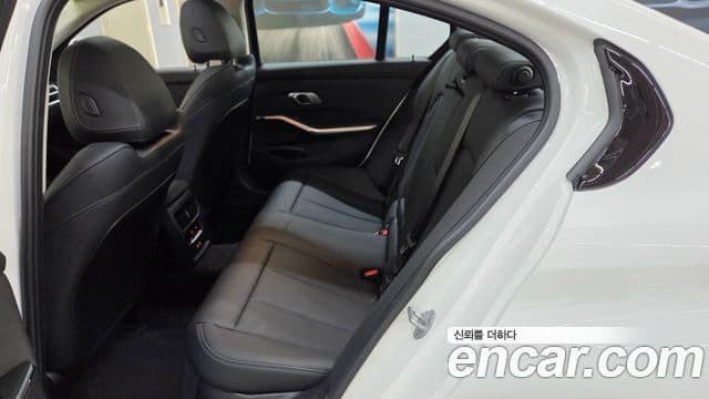 BMW 3시리즈 (G20), 2025 13