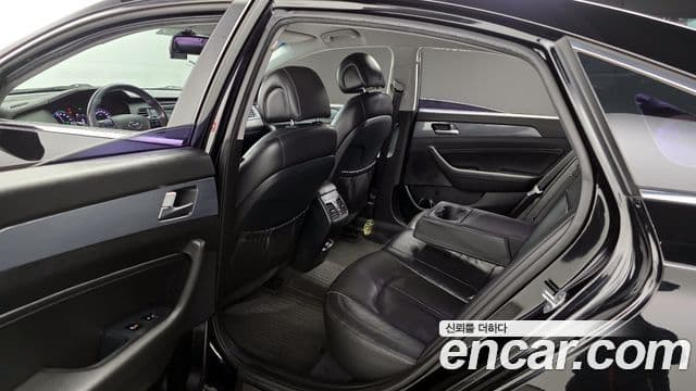 Hyundai LF Sonata гибрид Premium, 2016 11