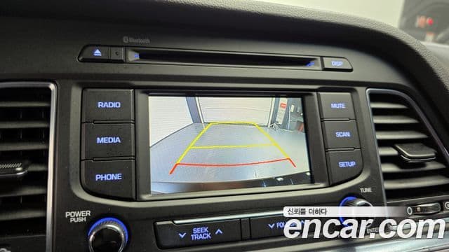 Hyundai LF Sonata гибрид Premium, 2016 17