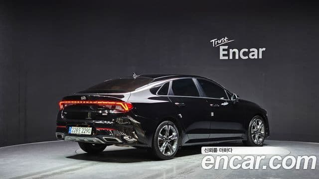 Kia K5 3세대 Signature, 2021 2