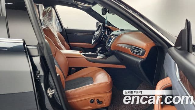 Maserati Levante 3.0 AWD GranLusso, 2019 11