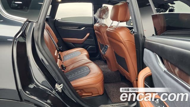 Maserati Levante 3.0 AWD GranLusso, 2019 12