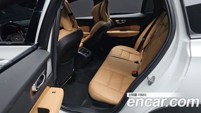 Volvo V60 Cross Country 2세대 B5 Ultimate AWD, 2024 12