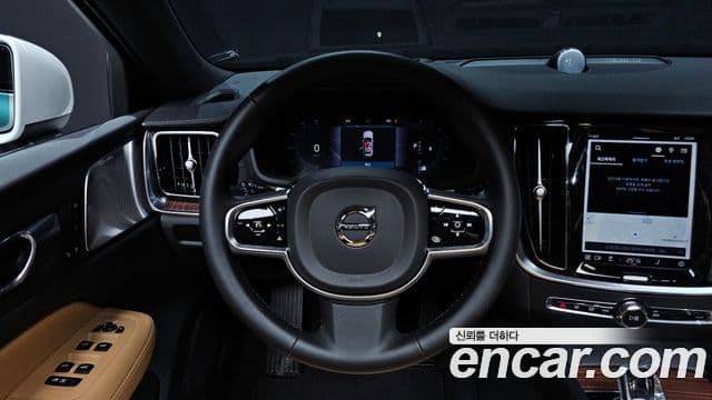 Volvo V60 Cross Country 2세대 B5 Ultimate AWD, 2024 13