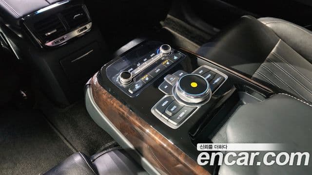 Genesis EQ900 Luxury, 2016 17