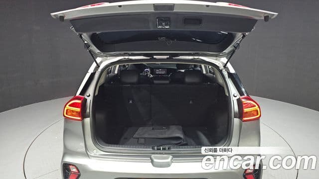 Kia The / новый New Niro Prestige, 2020 20