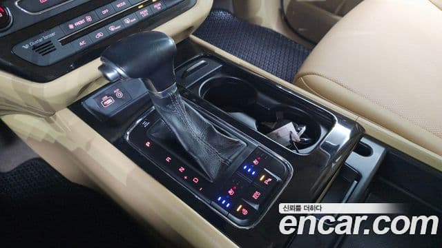 Kia All New Carnival Prestige, 2017 9