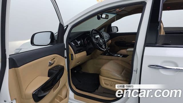Kia All New Carnival Prestige, 2017 10