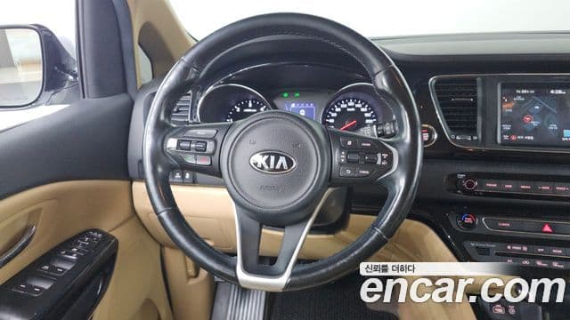 Kia All New Carnival Prestige, 2017 11
