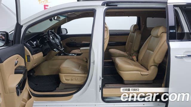 Kia All New Carnival Prestige, 2017 17