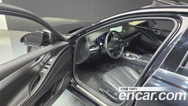 Genesis G80 (RG3) бензин 2.5 турбо AWD, 2023 10