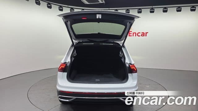 Volkswagen Tiguan 2세대 Prestige, 2023 20