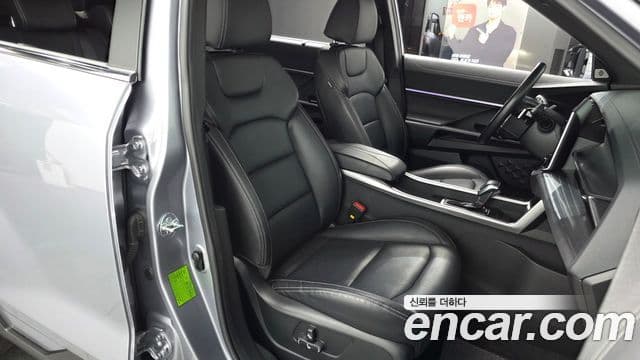 KG모빌리티(SsangYong) Torres Black Edition, 2024 10