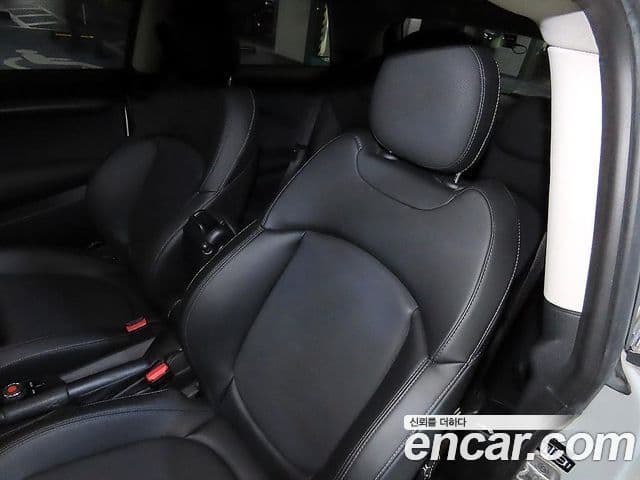 Mini Cooper 3세대, 2020 7