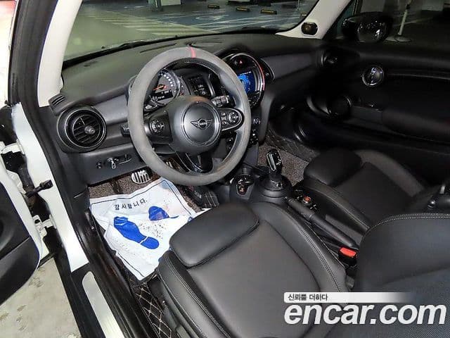 Mini Cooper 3세대, 2020 10