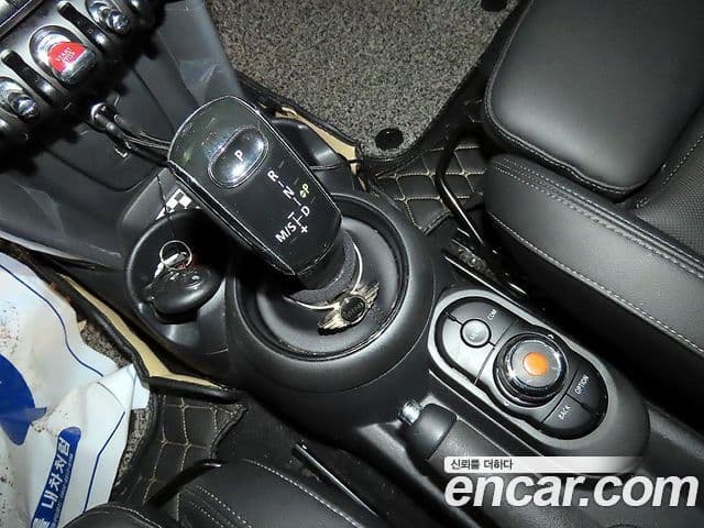 Mini Cooper 3세대, 2020 12