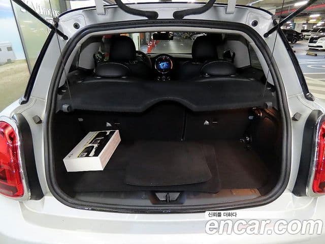 Mini Cooper 3세대, 2020 16