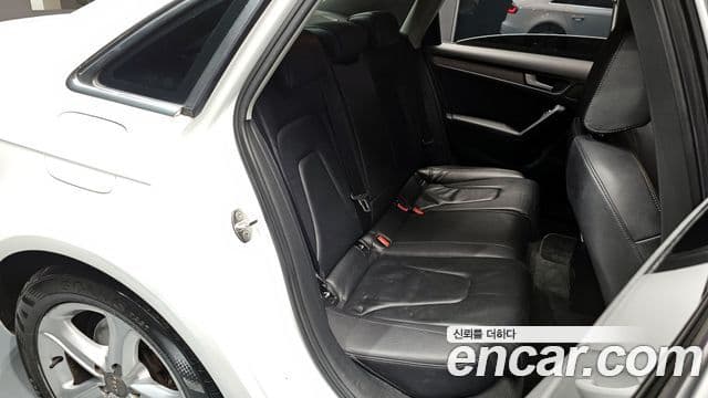 Audi New A4 B8, 2015 12