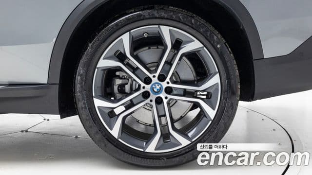 BMW X5 (G05) xDrive 50e xLine, 2025 все фото