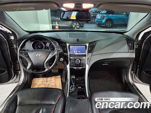 Hyundai YF Sonata топовая версия, 2010 7