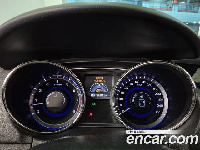 Hyundai YF Sonata топовая версия, 2010 8