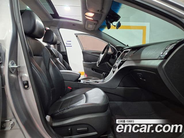 Hyundai YF Sonata топовая версия, 2010 14