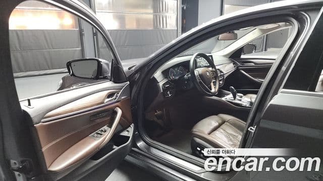 BMW 5시리즈 (G30) 530i Luxury Plus, 2018 10