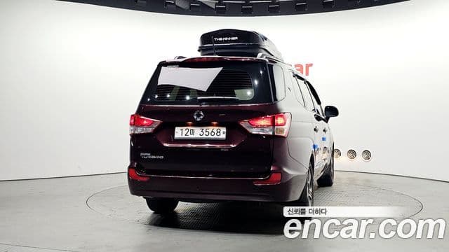 KG모빌리티(SsangYong) Korando 투리스모 4WD 9인승 Adventure 60th Edition, 2015 4