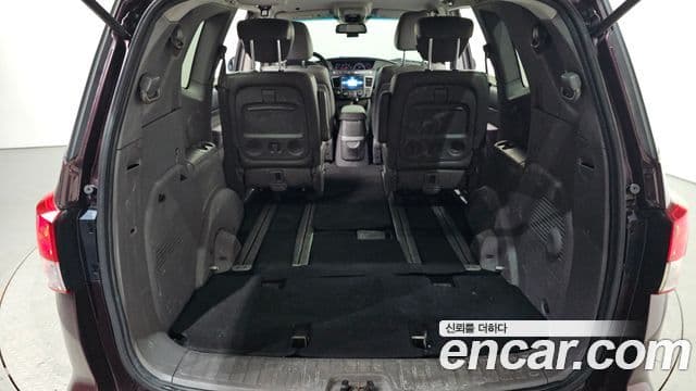 KG모빌리티(SsangYong) Korando 투리스모 4WD 9인승 Adventure 60th Edition, 2015 20