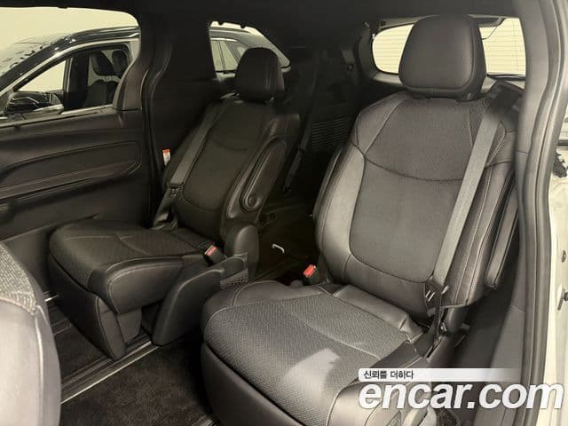 Toyota Sienna 4세대, 2025 12