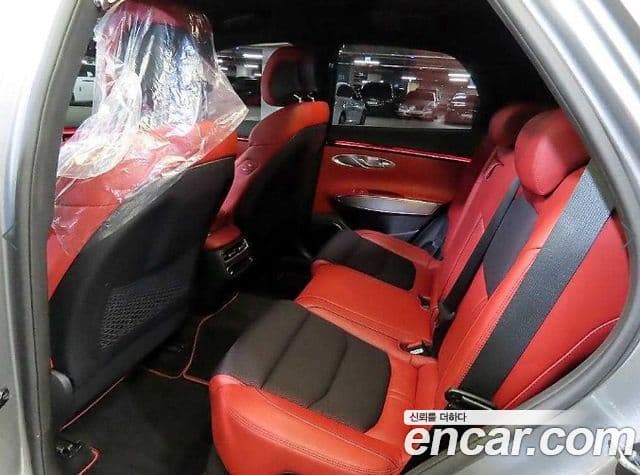 Genesis GV70, 2025 7