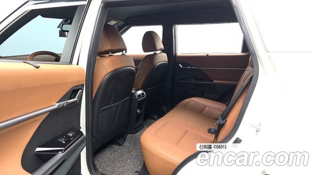 KG모빌리티(SsangYong) Torres T7, 2023 13