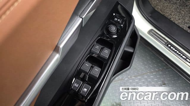 KG모빌리티(SsangYong) Torres T7, 2023 17