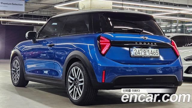 Mini Cooper C 4세대 Classic, 2025 12