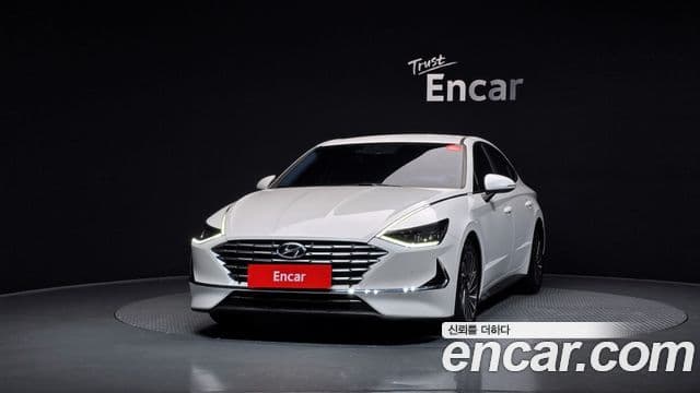 Hyundai Sonata гибрид (DN8) Premium Plus, 2022 3