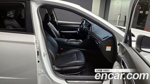 Hyundai Sonata гибрид (DN8) Premium Plus, 2022 10