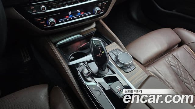 BMW 5시리즈 (G30) 520d M Sport Plus, 2018 9
