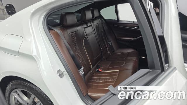 BMW 5시리즈 (G30) 520d M Sport Plus, 2018 12