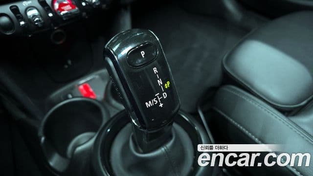 Mini Cooper D 3세대, 2019 9