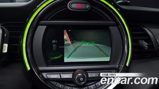 Mini Cooper D 3세대, 2019 14