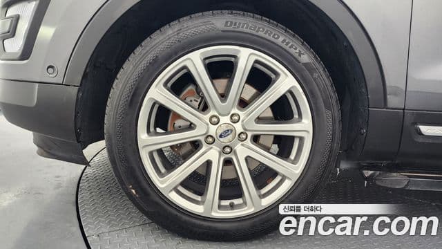 Ford Explorer 5세대, 2017 все фото