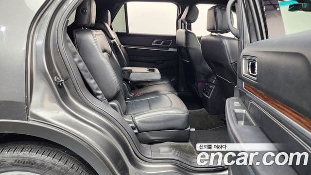 Ford Explorer 5세대, 2017 12
