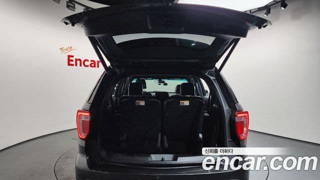 Ford Explorer 5세대, 2017 20