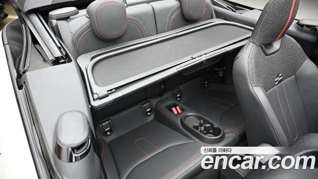 Mini Cooper S кабриолет 4세대 JCW, 2025 12