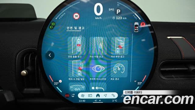 Mini Cooper S кабриолет 4세대 JCW, 2025 17