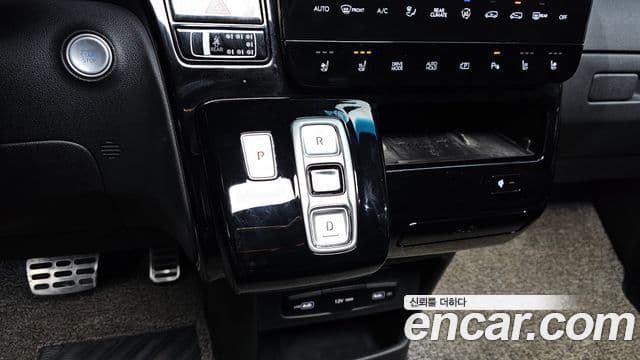 Hyundai Staria Inspiration, 2022 8