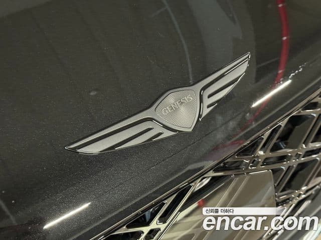 Genesis G80 (RG3) чёрный, 2026 4