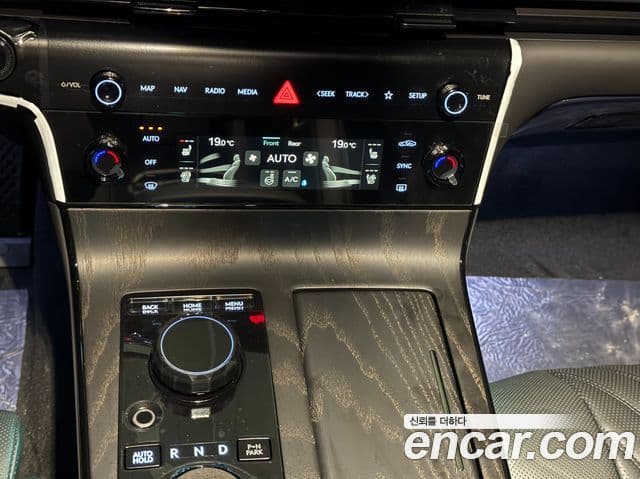 Genesis G80 (RG3) чёрный, 2026 2